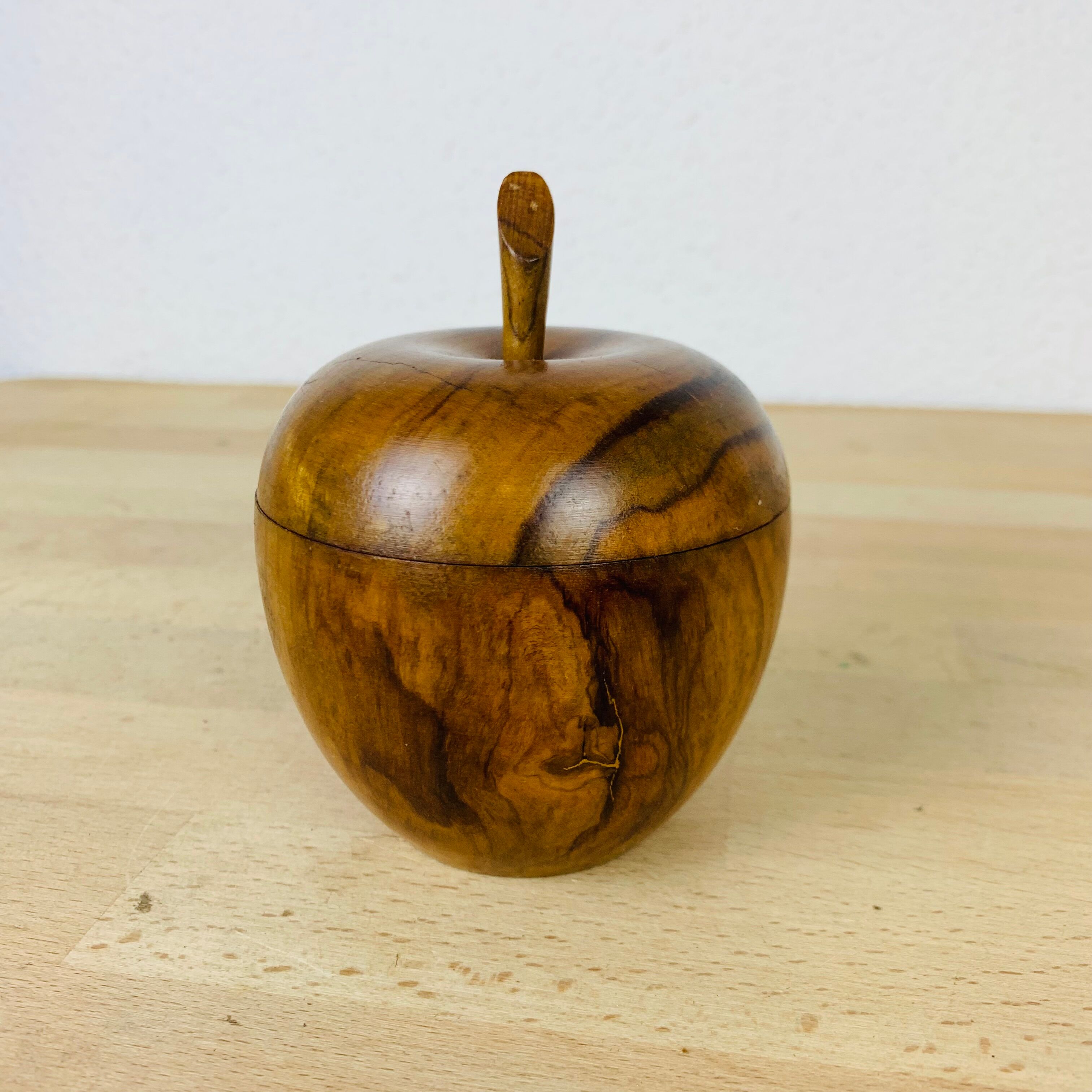 Olive wood apple box