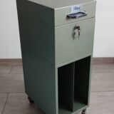 Industrial metal filing cabinet on casters Fidus