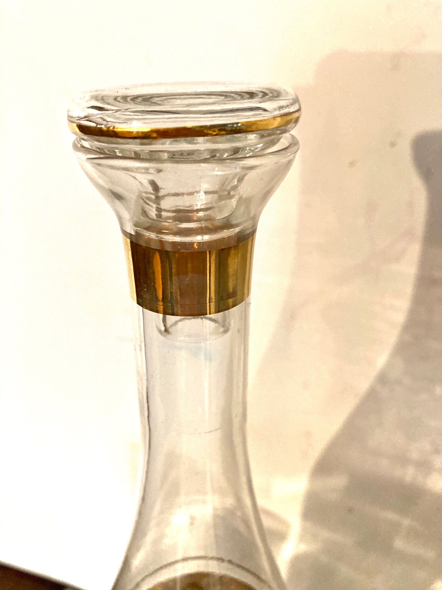 Vintage decanter digestive liqueur service