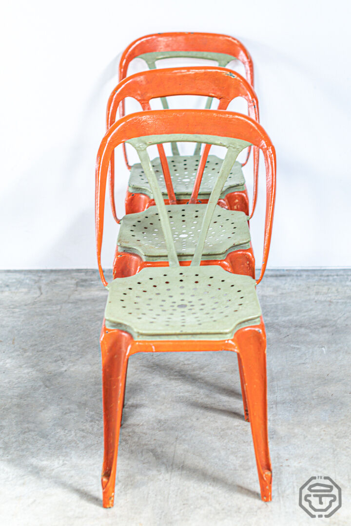 Multipl's three-chair series