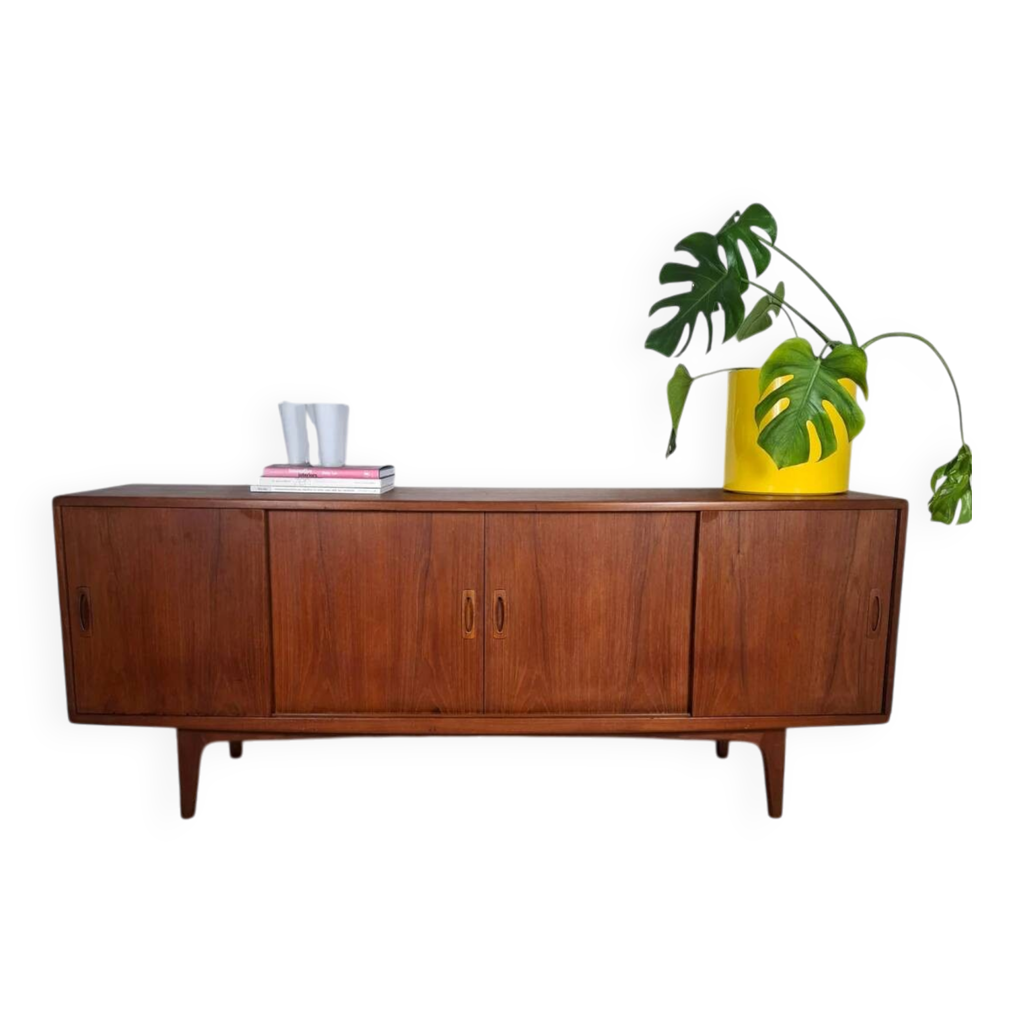 Sideboard H.P. Hansen in teak – Danish mid-century sideboard from the 1960s