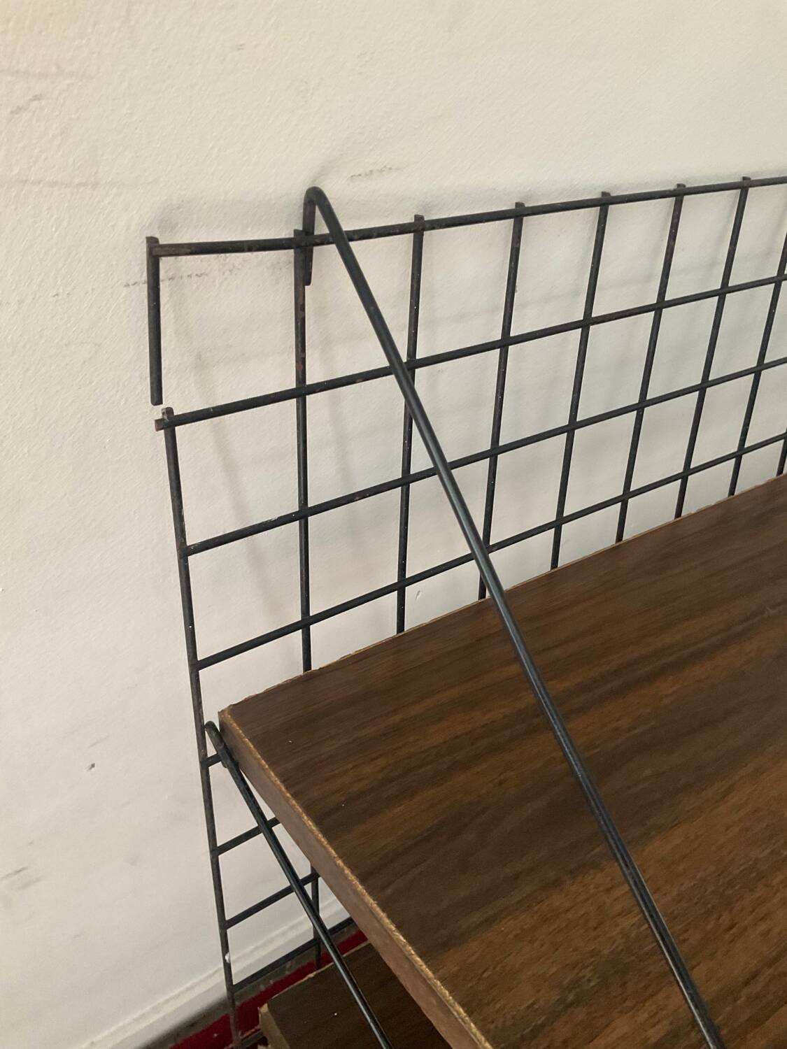 Meurop shelf by Pierre Guariche 1960s