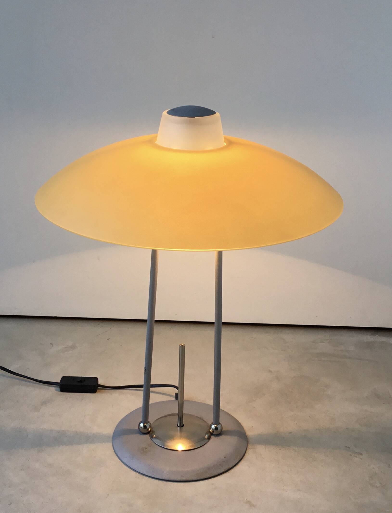 Glass and metal table lamp - Italian design 1990