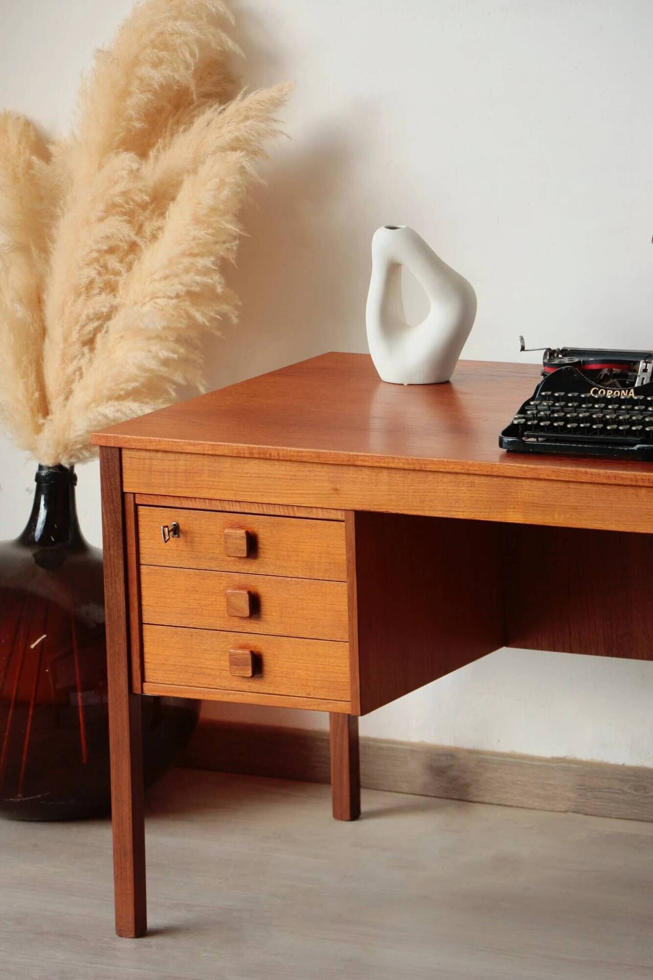 Bureau danois en teck vintage – Domino Møbler (années 60)