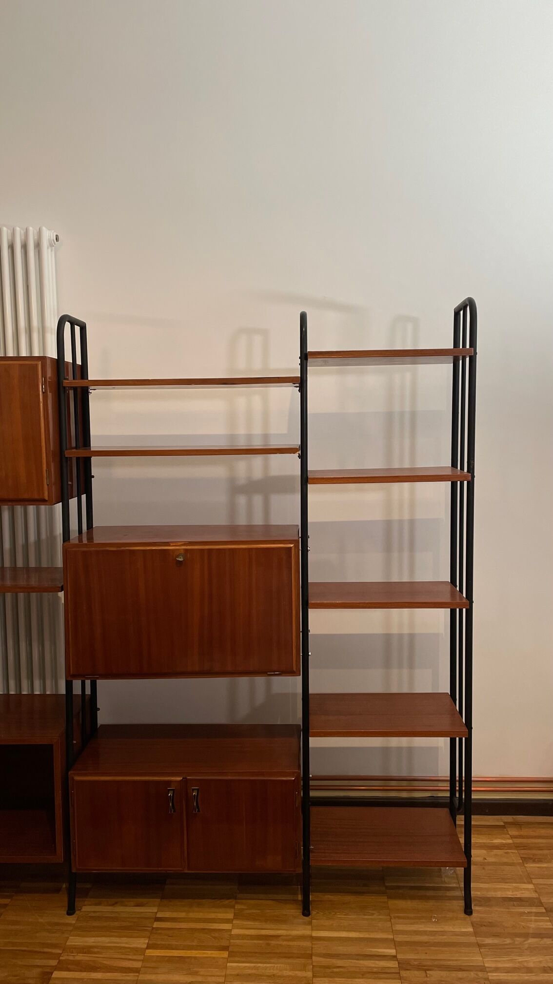 Italian stage shelf from the 60s