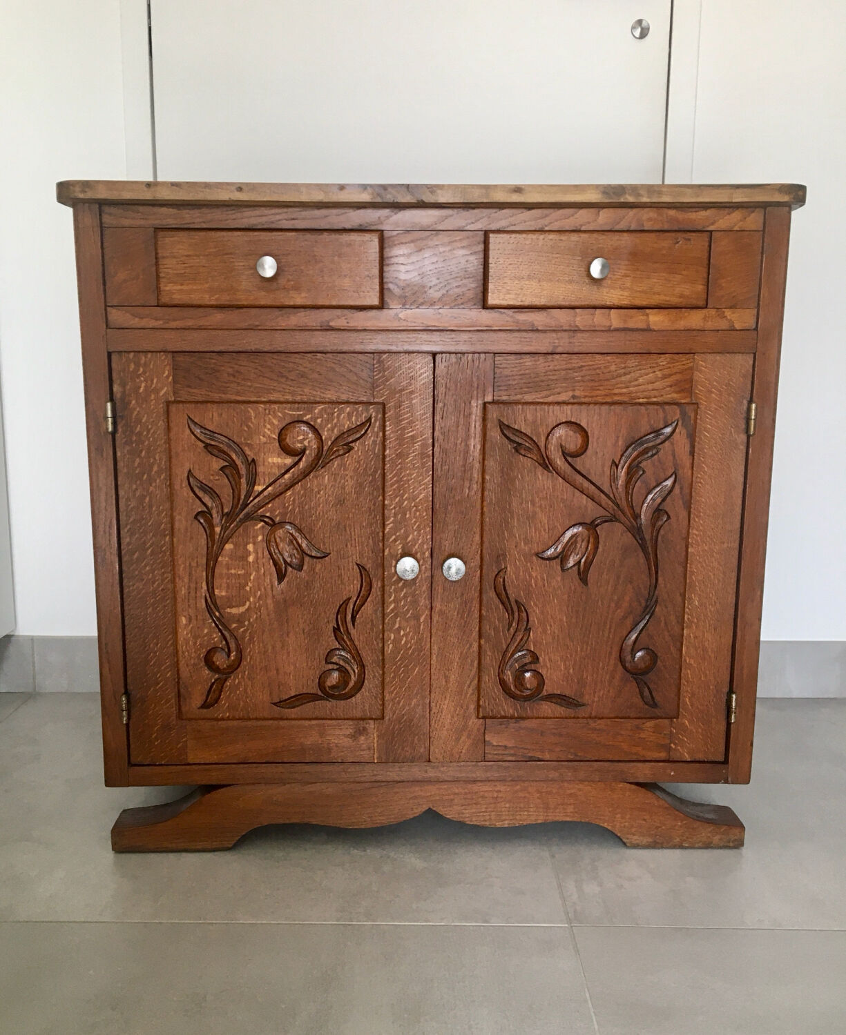 Small buffet in old oak from the 40s/50s