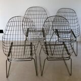 Chaise design en acier filaire