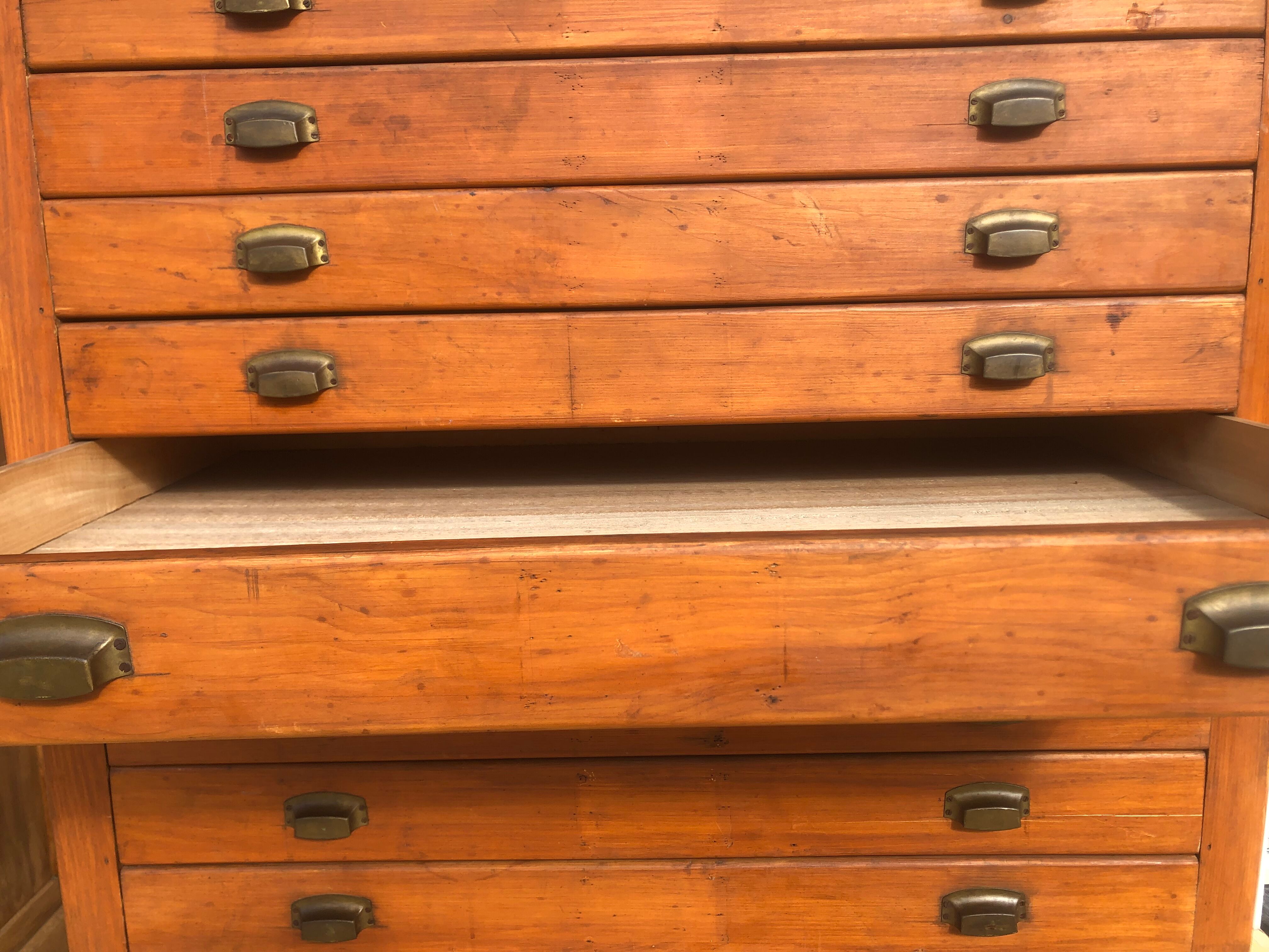 Archival cabinet