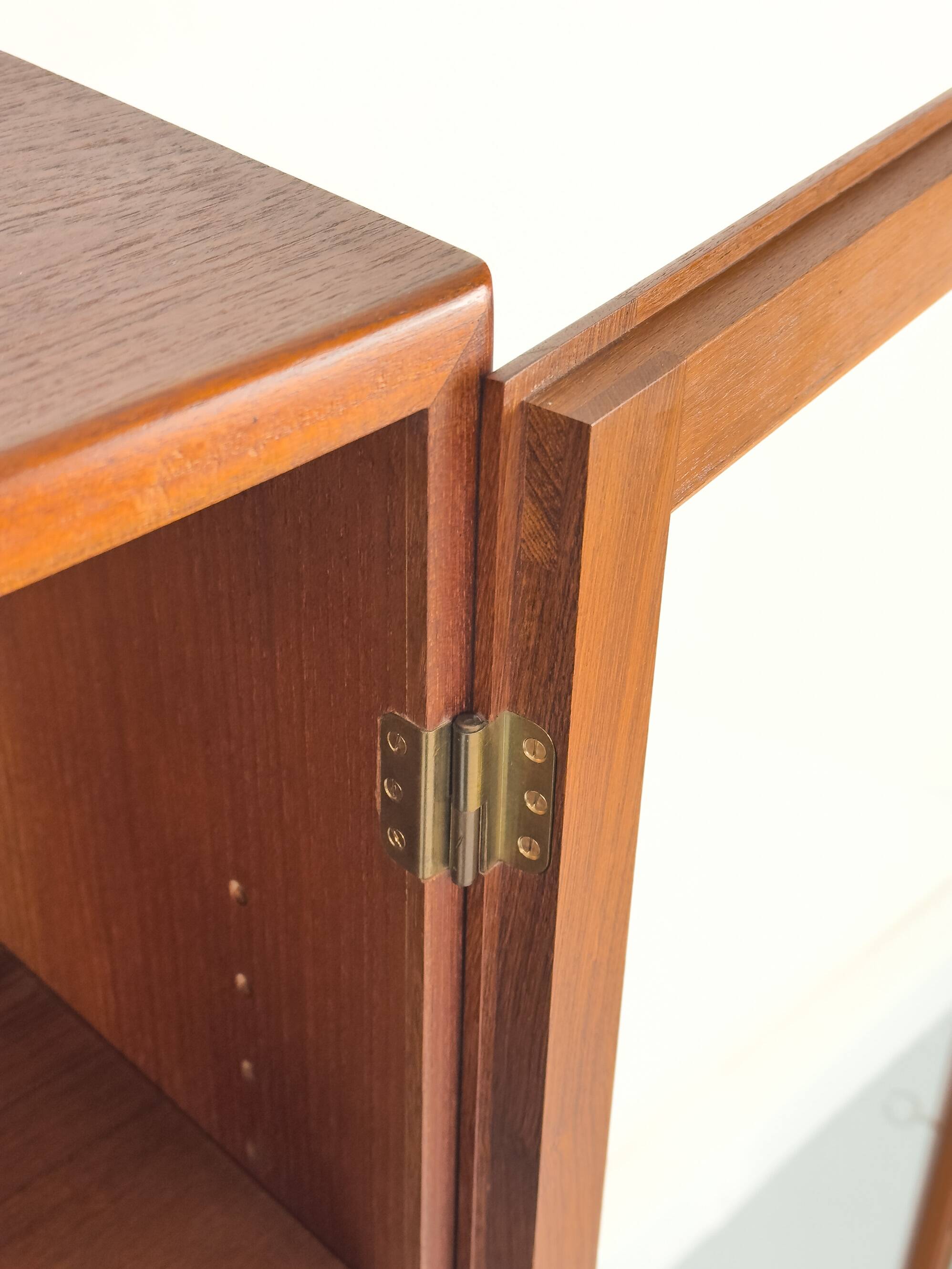 Danish Display Case in Teak by Børge Mogensen for Søborg Møbelfabrik, 1960s