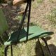 Chaise à accoudoir des année 50 .