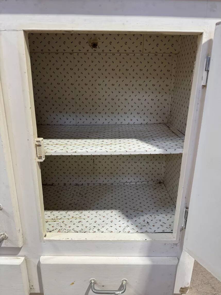 Large sideboard with 6 doors & 6 drawers