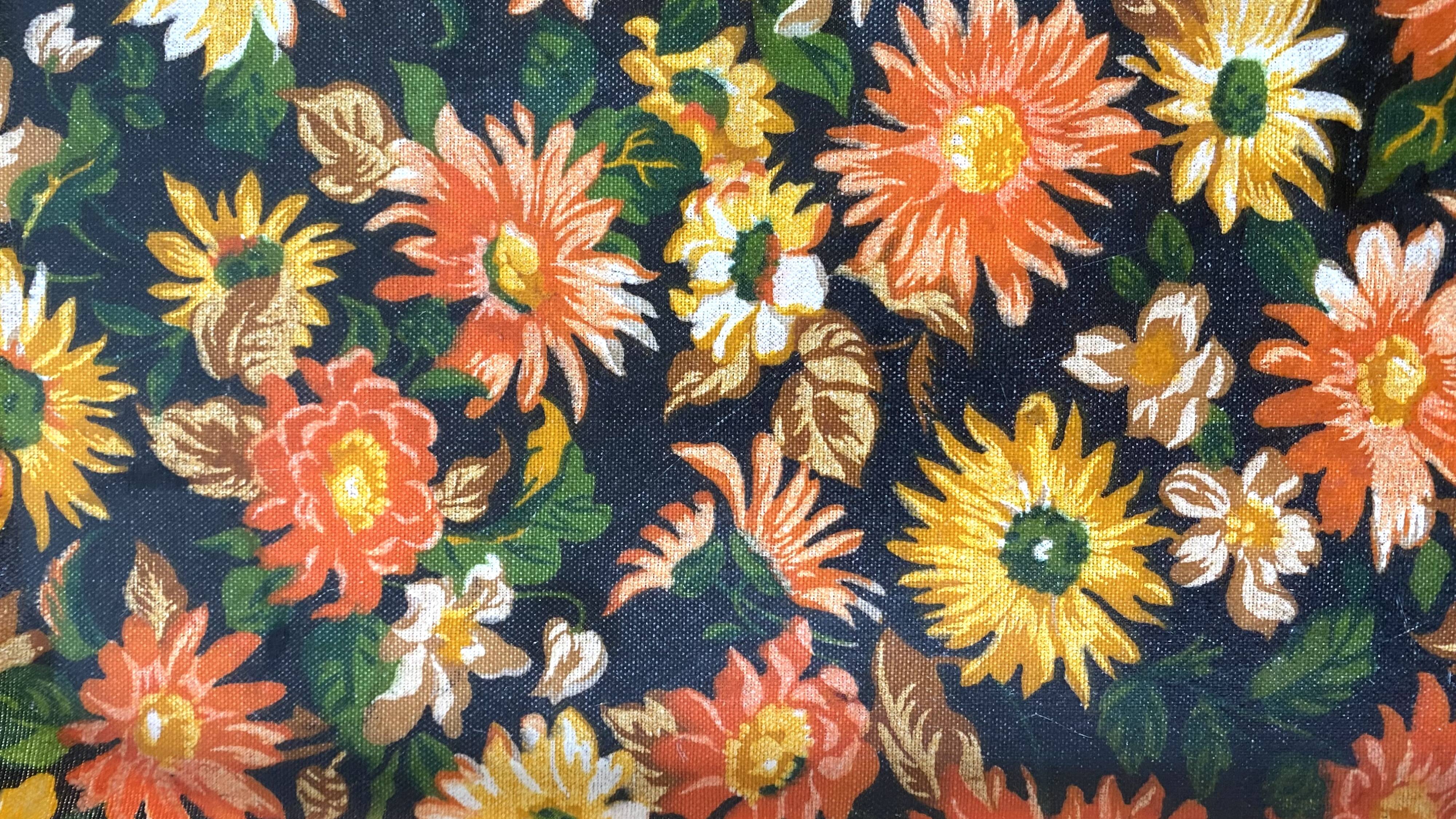 Plateau fleuri années 70