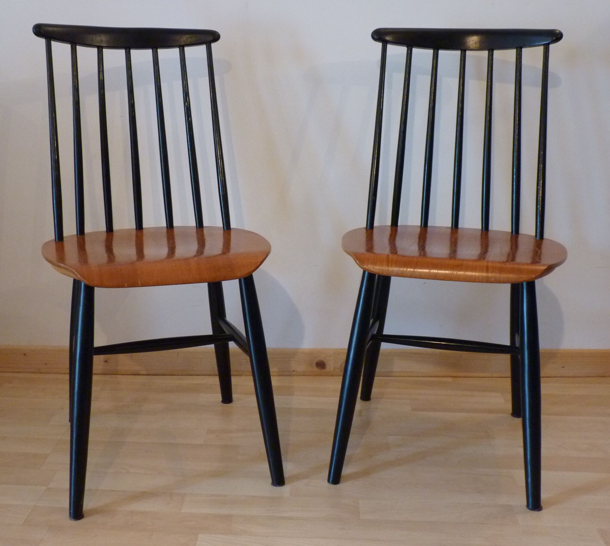 Pair of chairs Fanett design Ilmari Tapiovaara