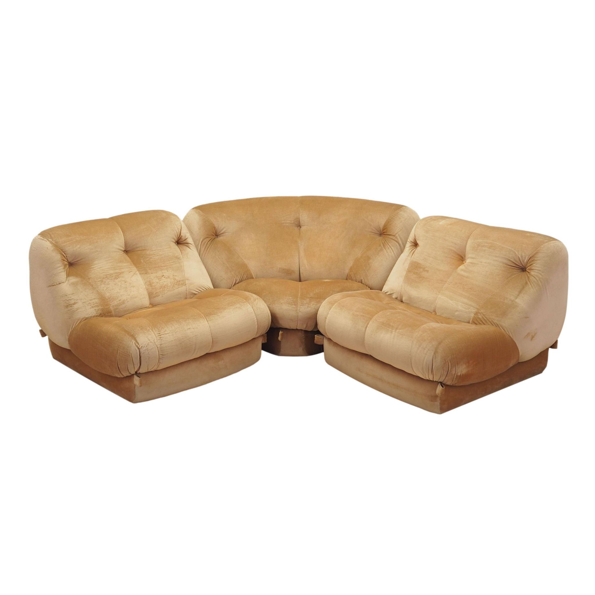 Modular sofa, Italian design, 1970s, designer: Rino Maturi, manufacturer: M