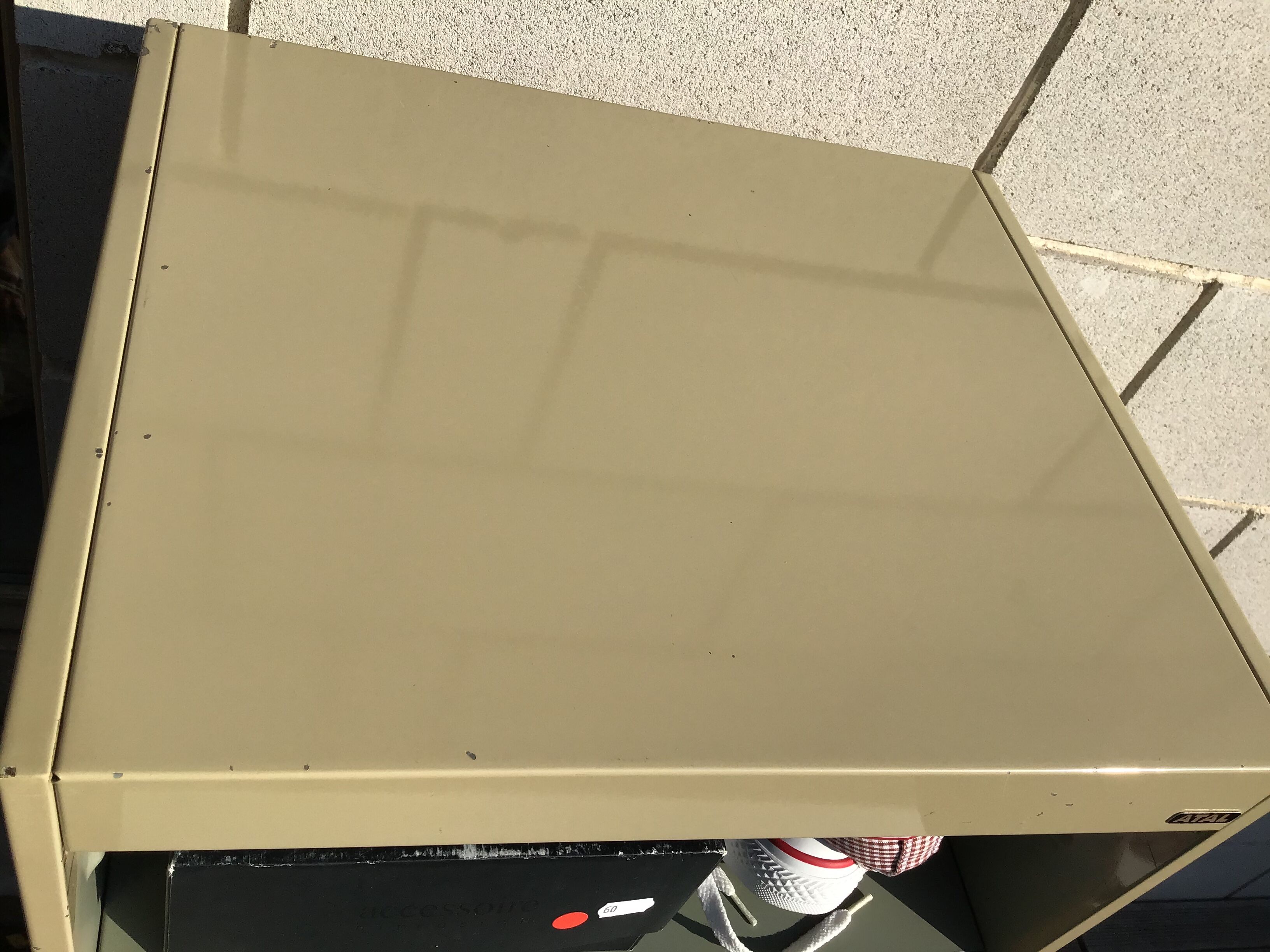 Sand metal valve binder