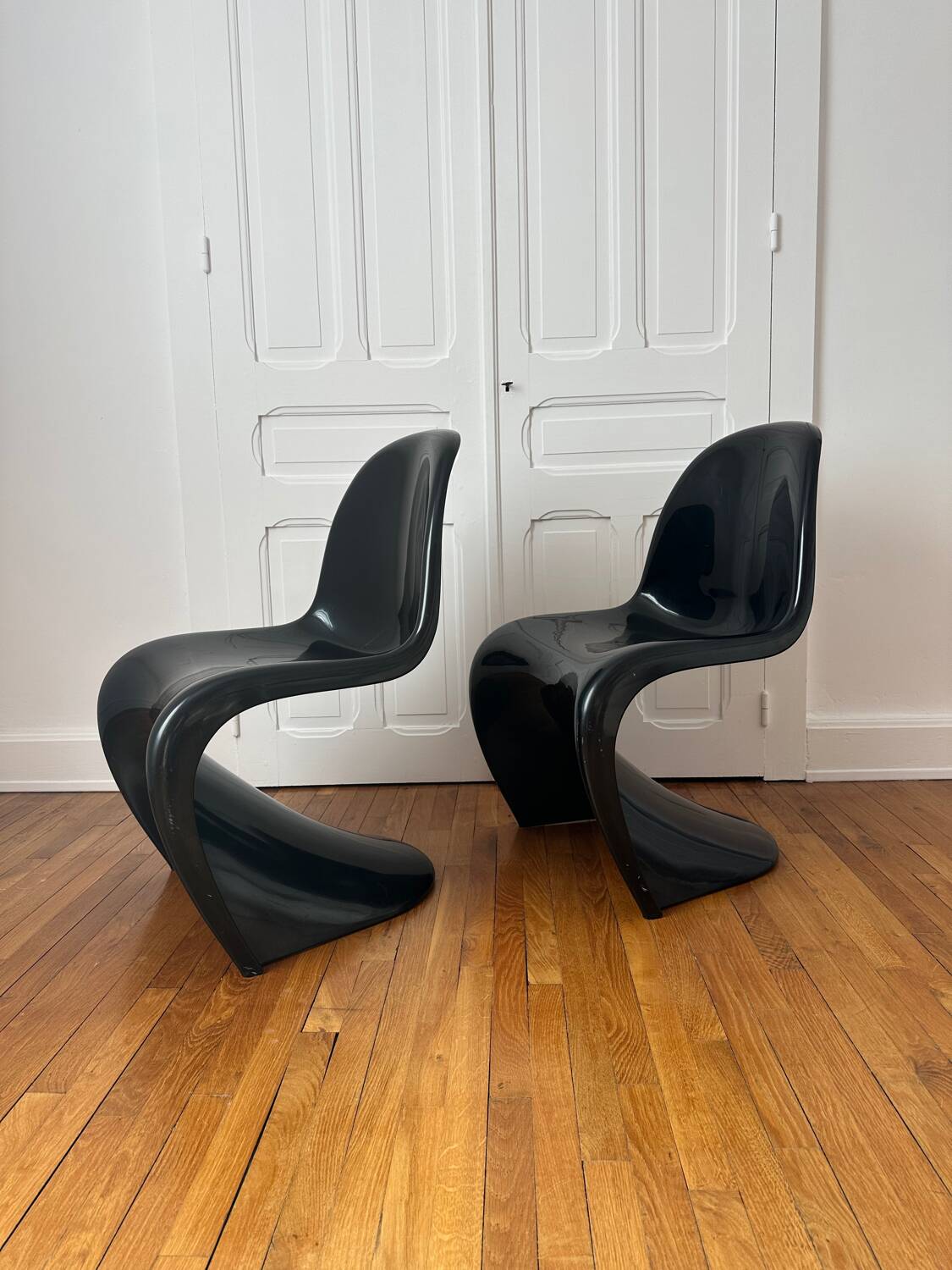 Pair of Verner Panton chairs by Herman Miller, 1975