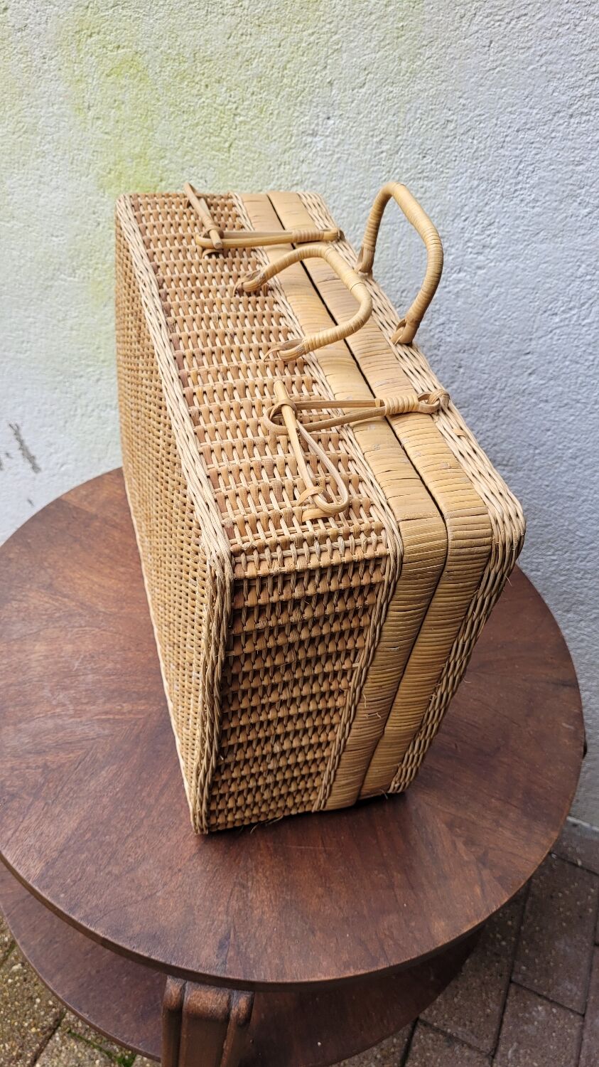 Rattan suitcase 70's