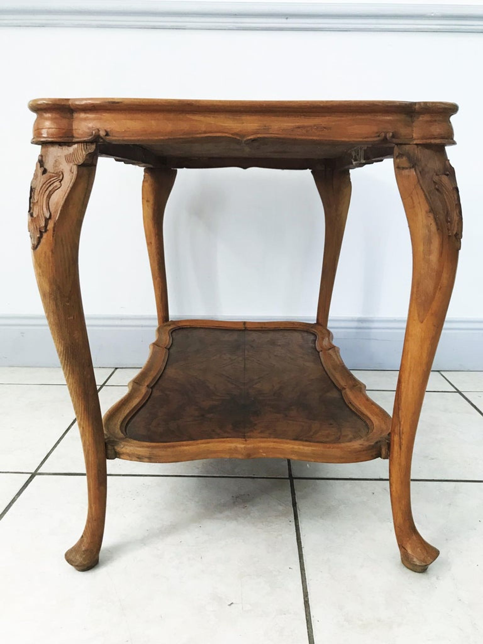 English coffee table Queen Anne - England 19th century