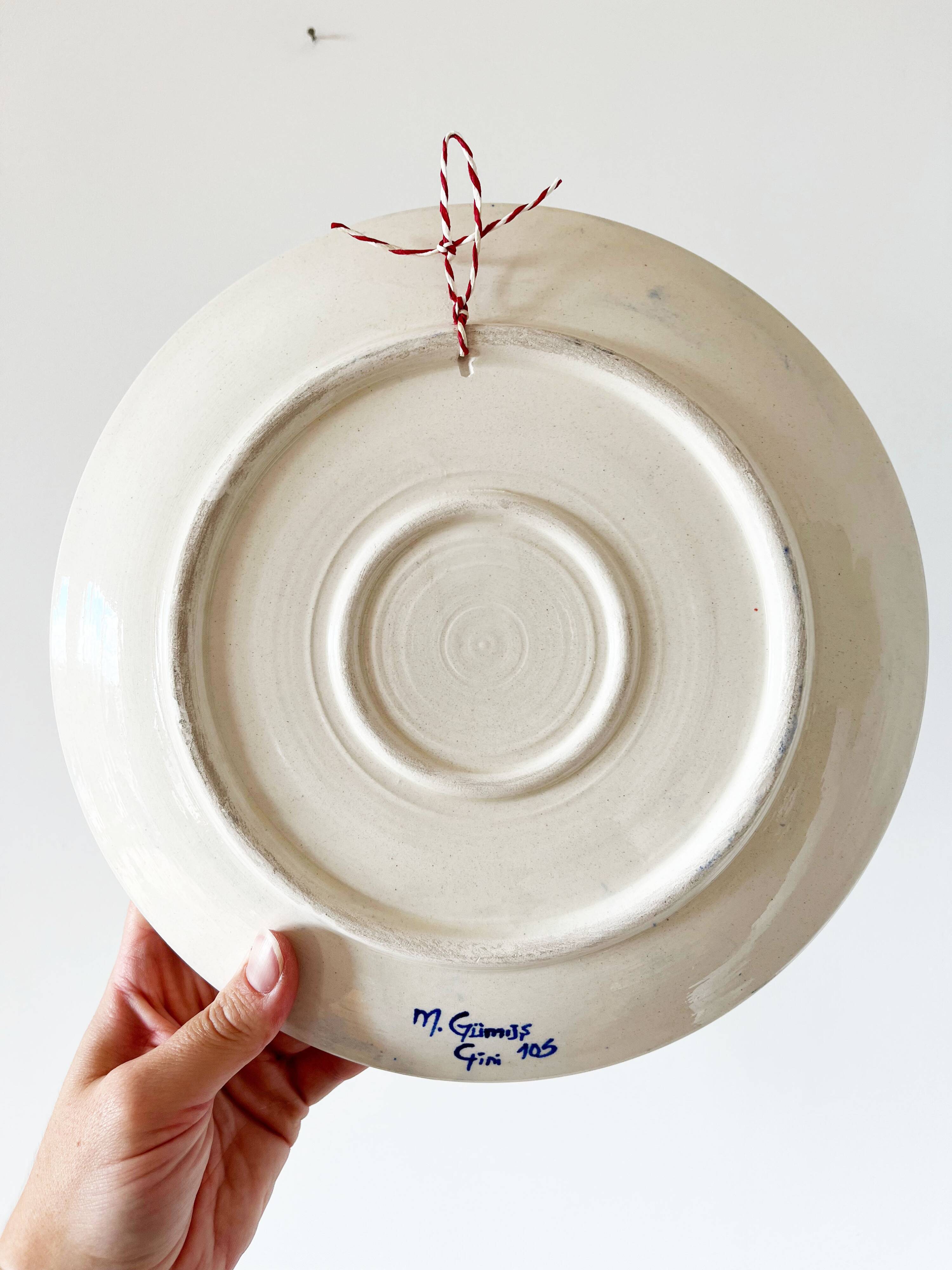 Kuthaya handcrafted ceramic plate