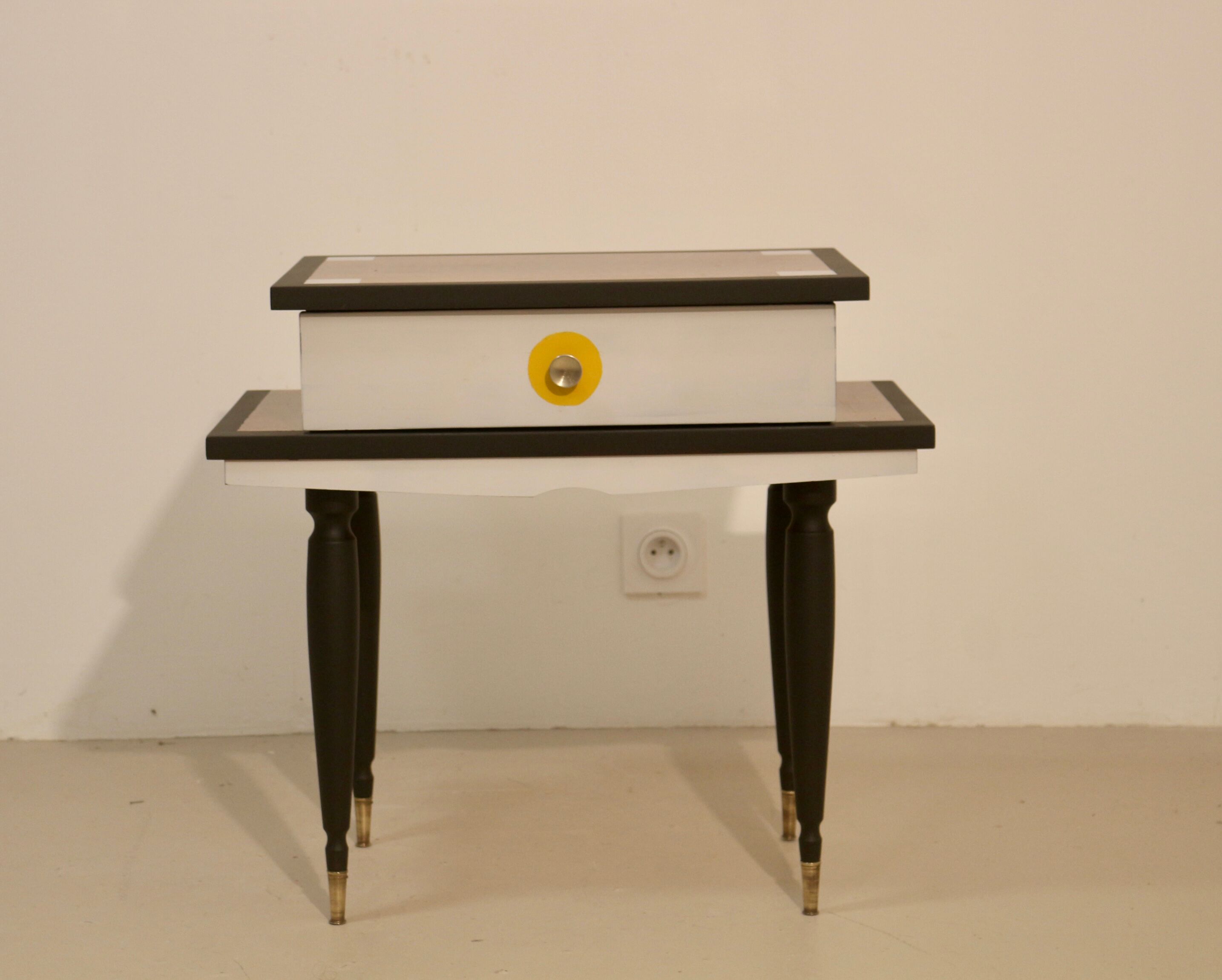 Side table vintage foot compass bis color