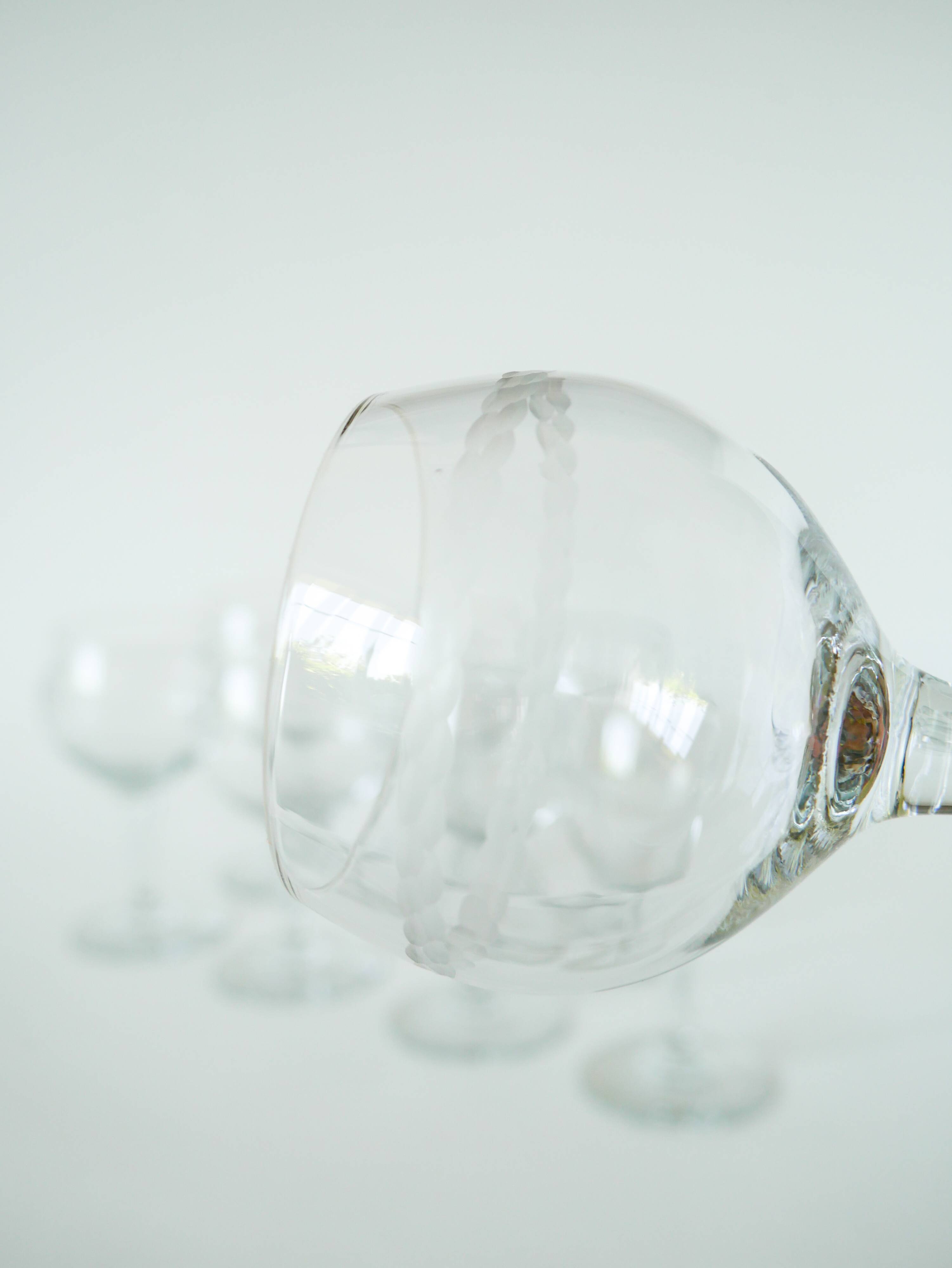 Set of 9 old wine glasses, engraved, 1940