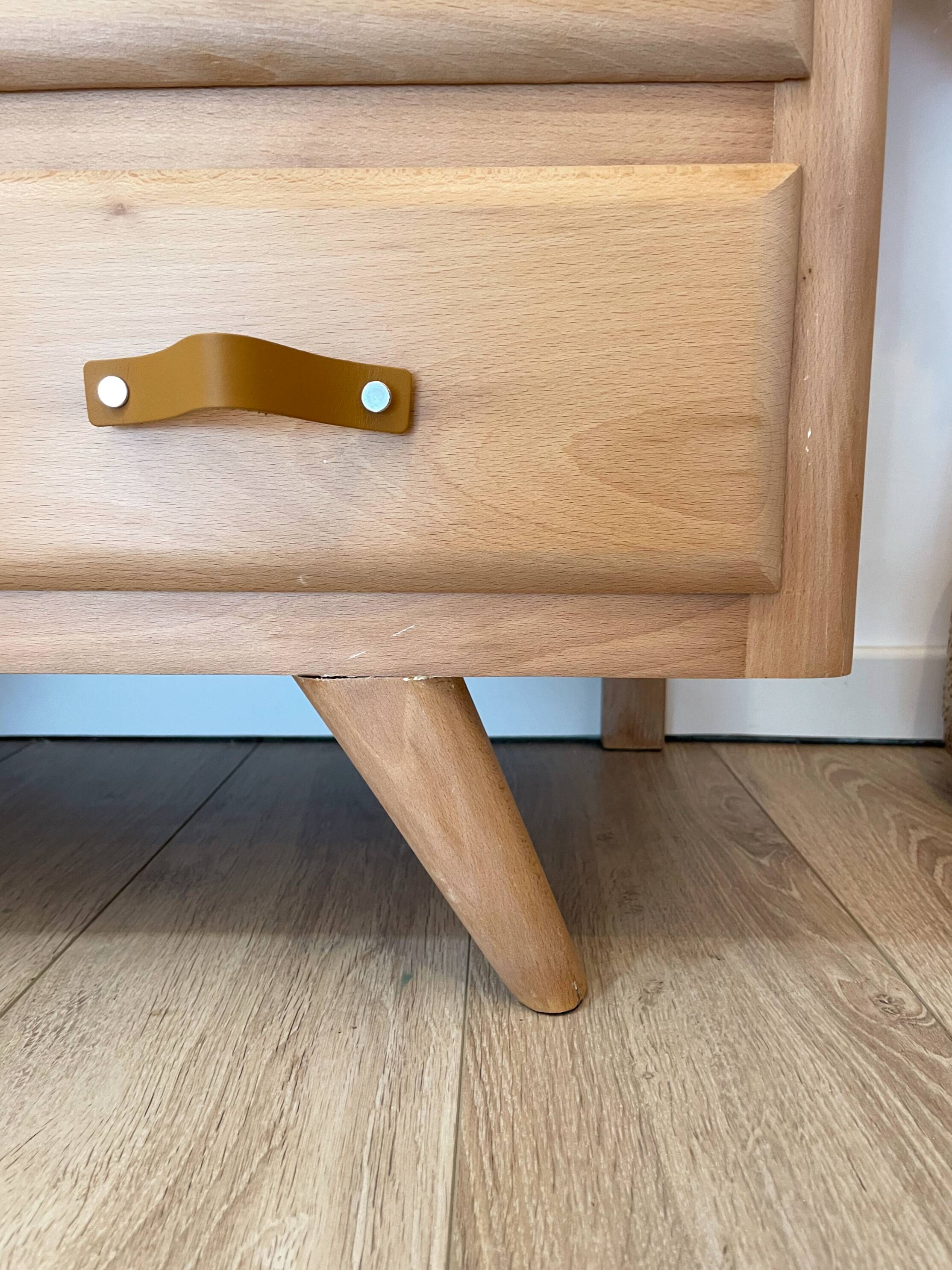 Vintage chest of drawers, tapered legs