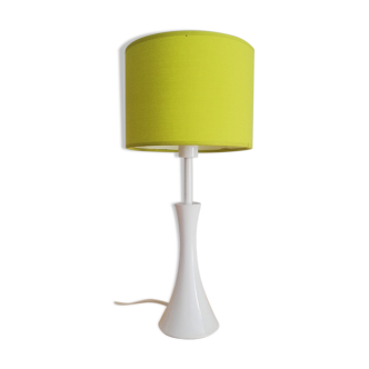Lampe de table à abat-jour en acier blanc et vert lime
