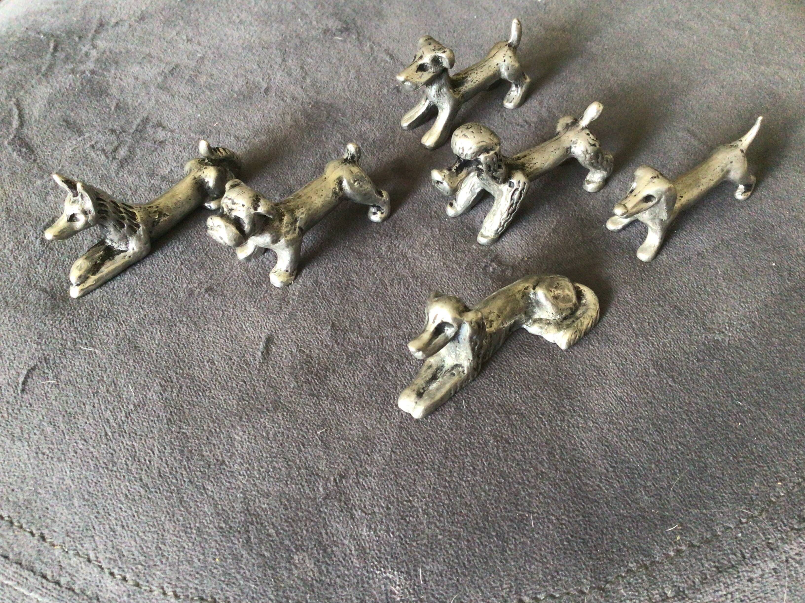 Set of dog knife holders