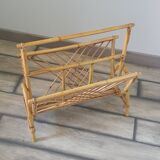 Porte revue en rotin