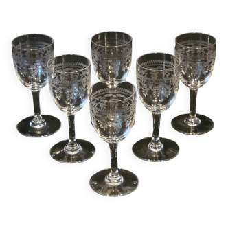 6 Anciens Verres A Pied A Vin En Cristal De Baccarat Gravé