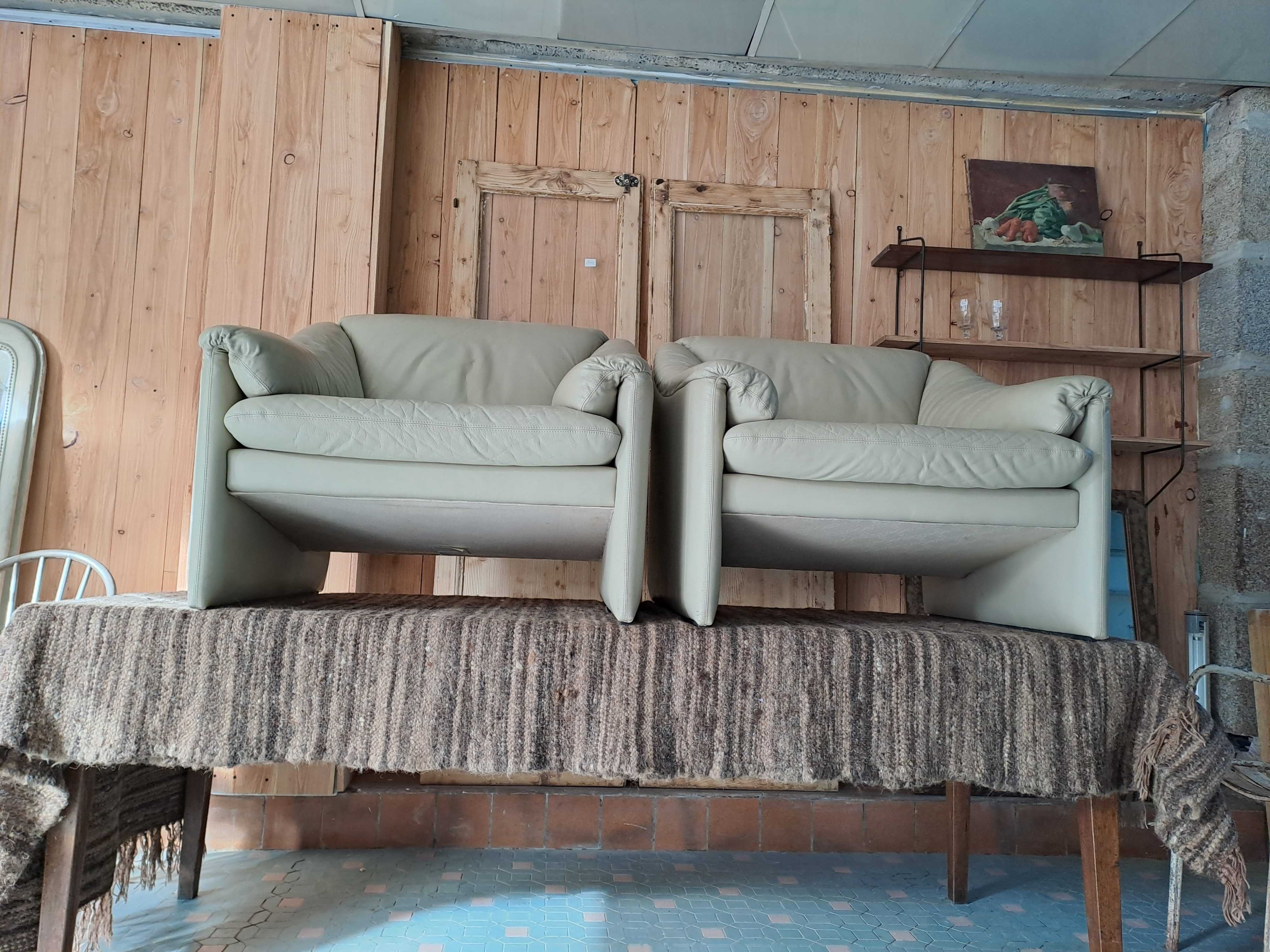 Pair of Leolux design armchairs