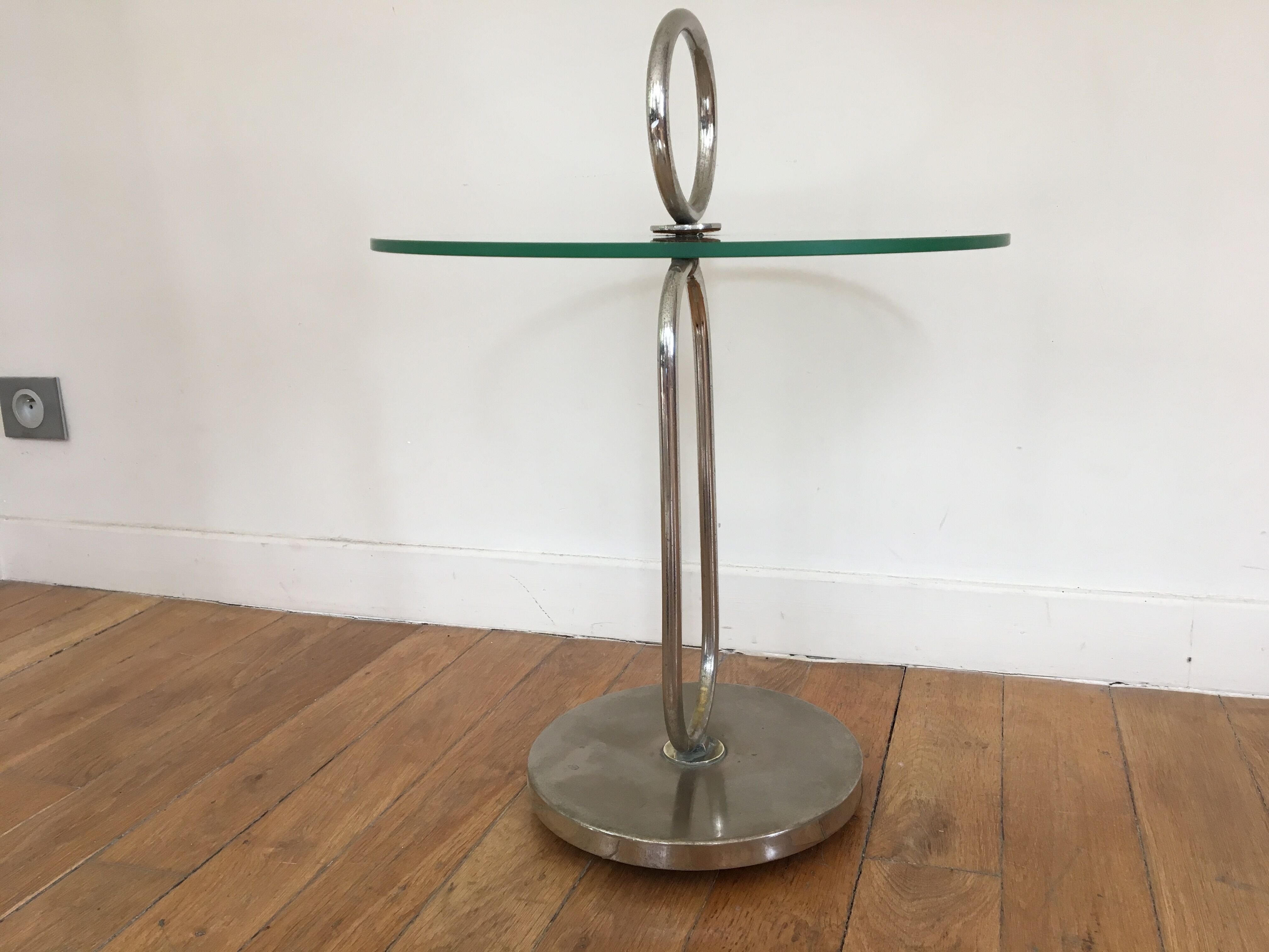 End table modernist handle