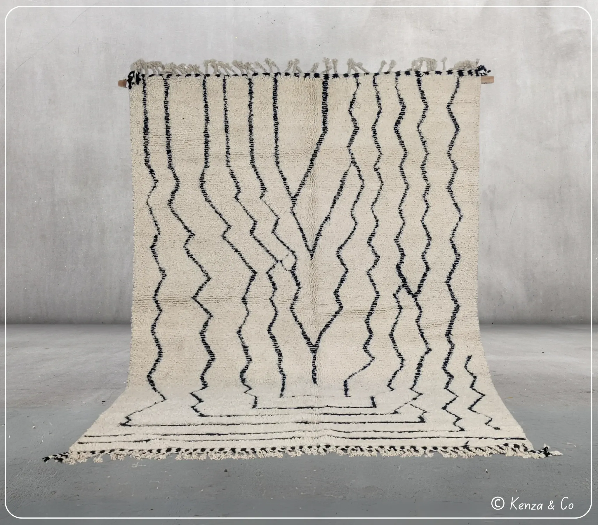 Large Beni Ouarain rug, 285 x 205 cm, G-317
