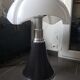 Lampe Pipistrello de Gae Aulenti pour la maison martinelli luce
