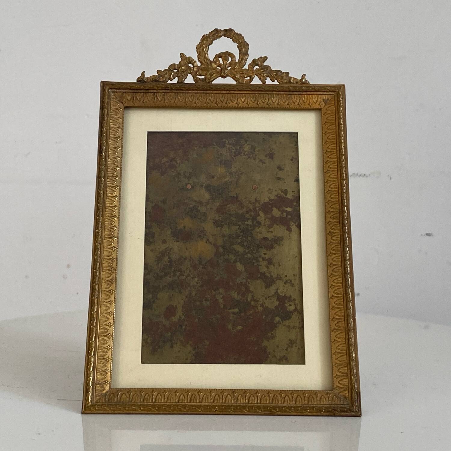Small Napoleon III photo frame in gilded brass