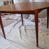 Round dining table in teak, Henry Rosengren Hansen