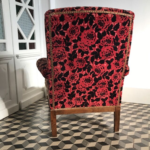 Vintage English flower velvet armchair