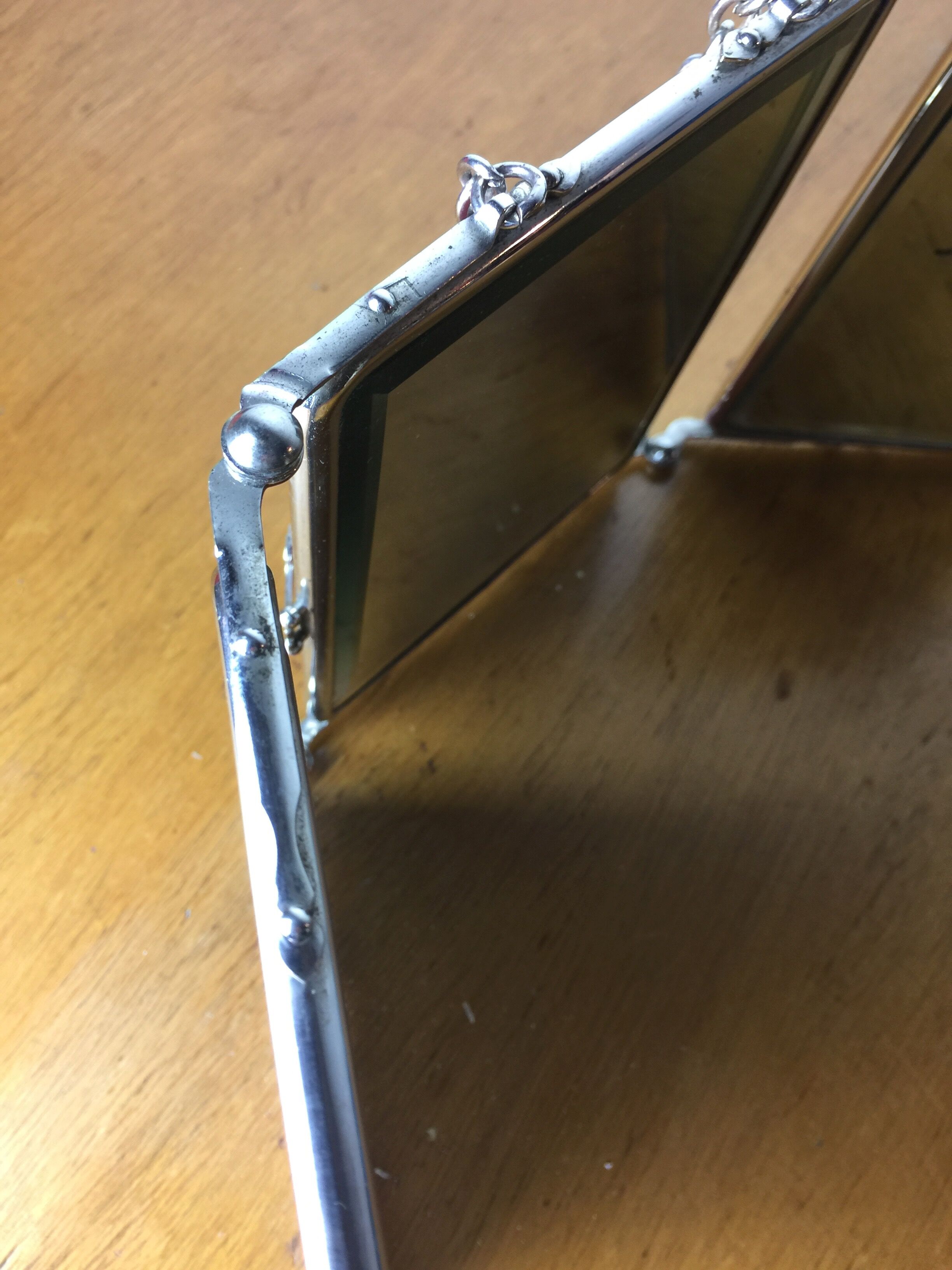 Triptych barber mirror