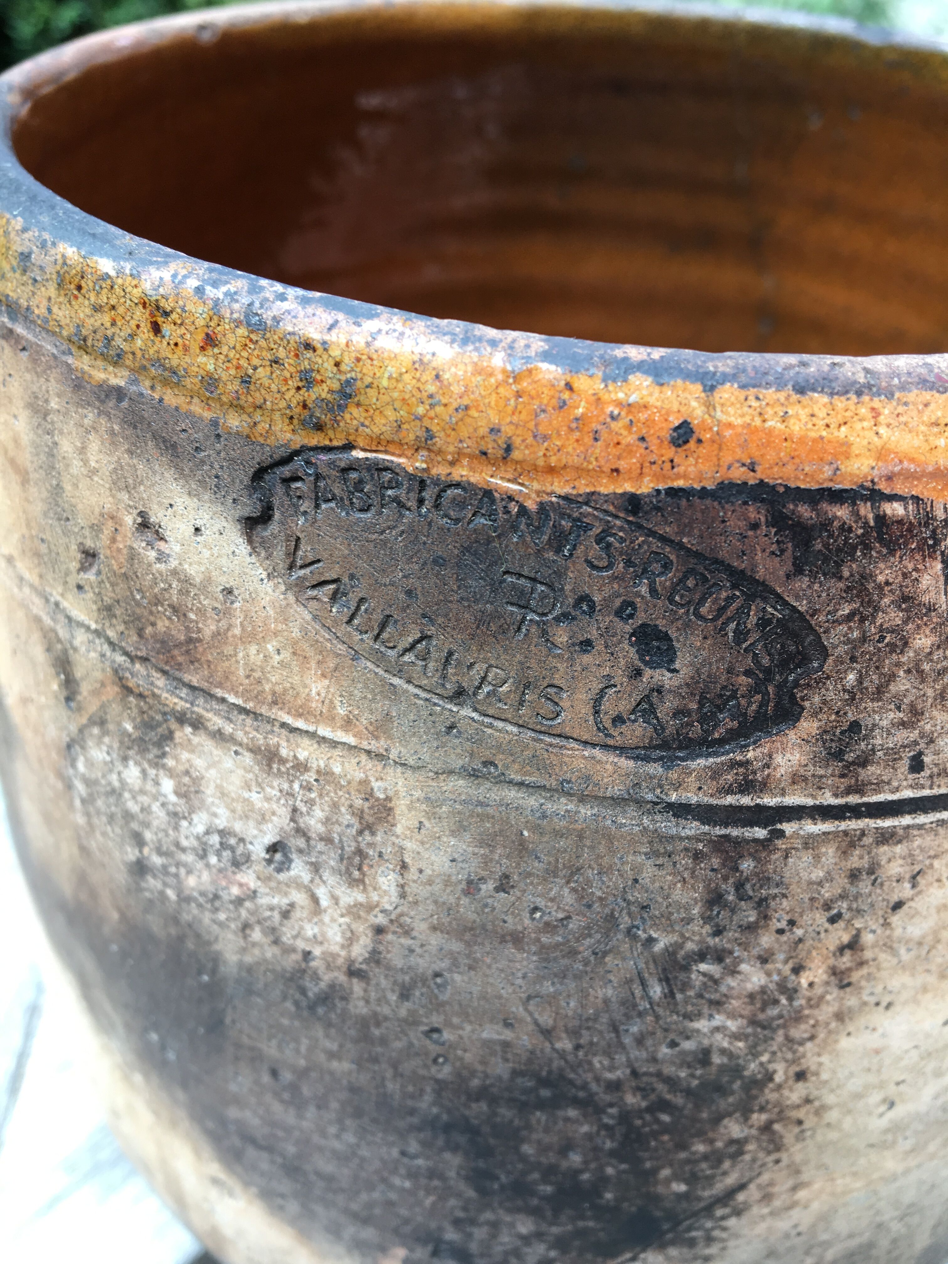 Old Terracotta Pot VALLAURIS - Pot