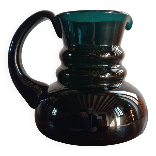 Broc ou Pichet vert profond au design moderne - verre épais