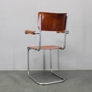 Bauhaus cantilever armchair in chrome tubular steel and beech, 1930s