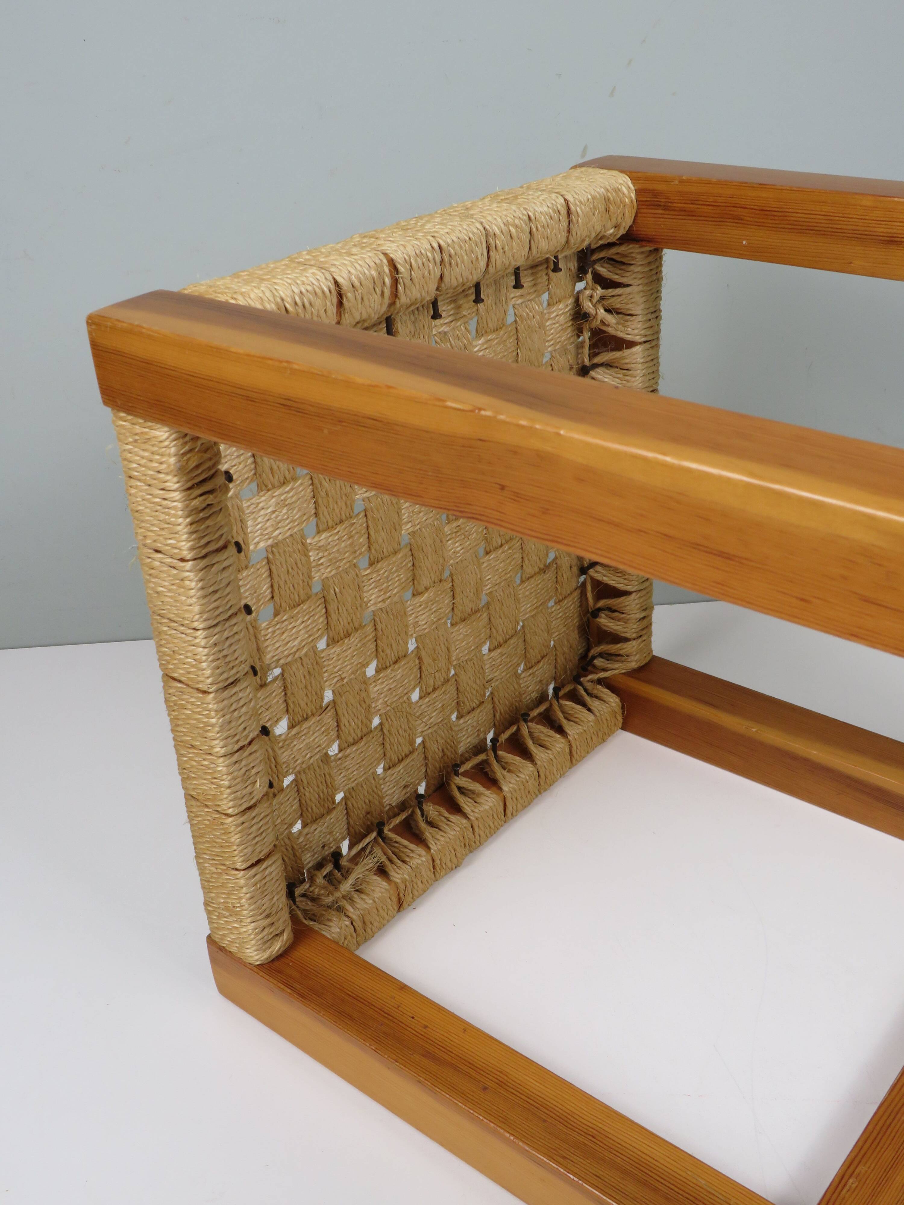 Vintage wooden stool with woven seat – 1960s/70s