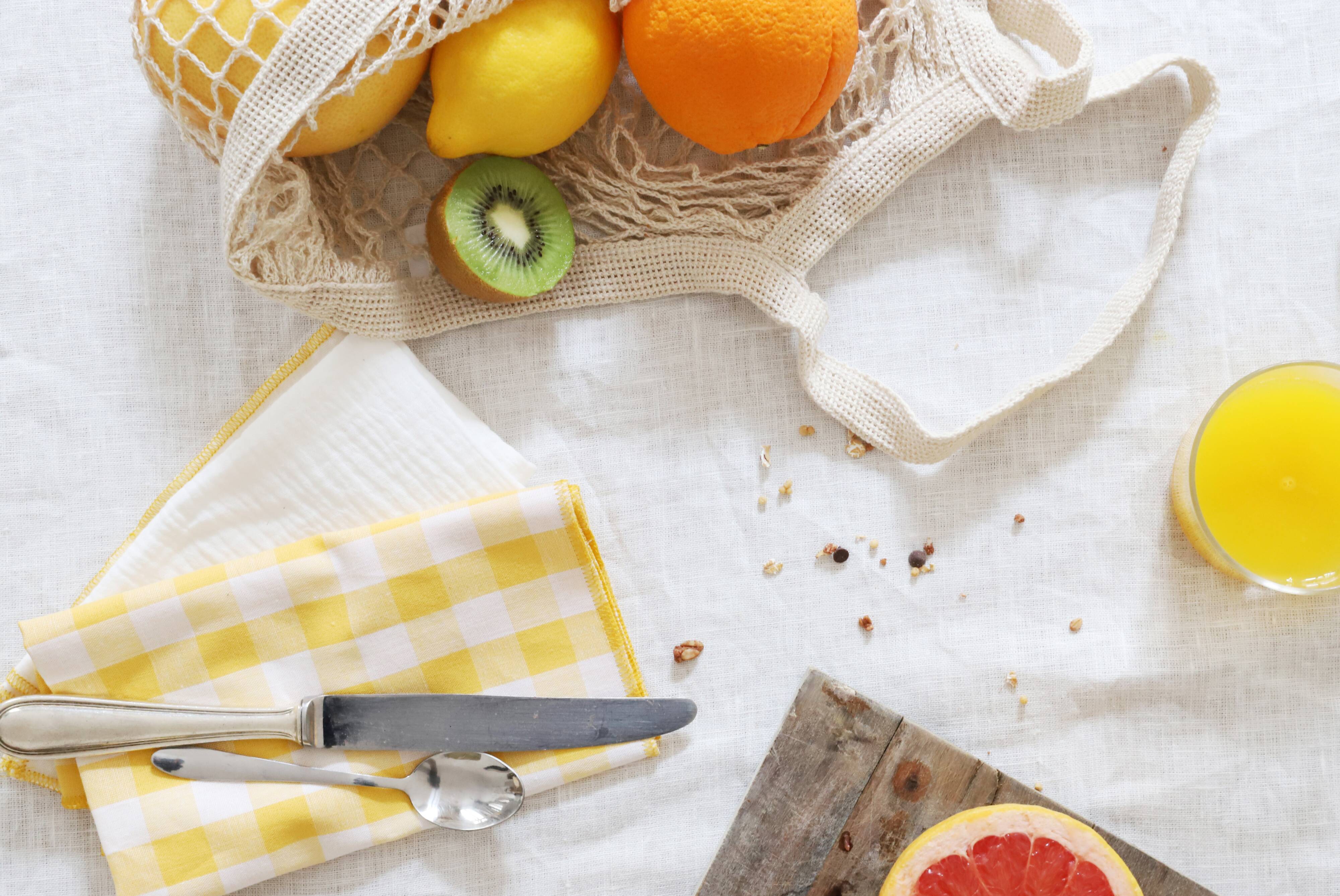 White upcycled cotton gas tablecloth