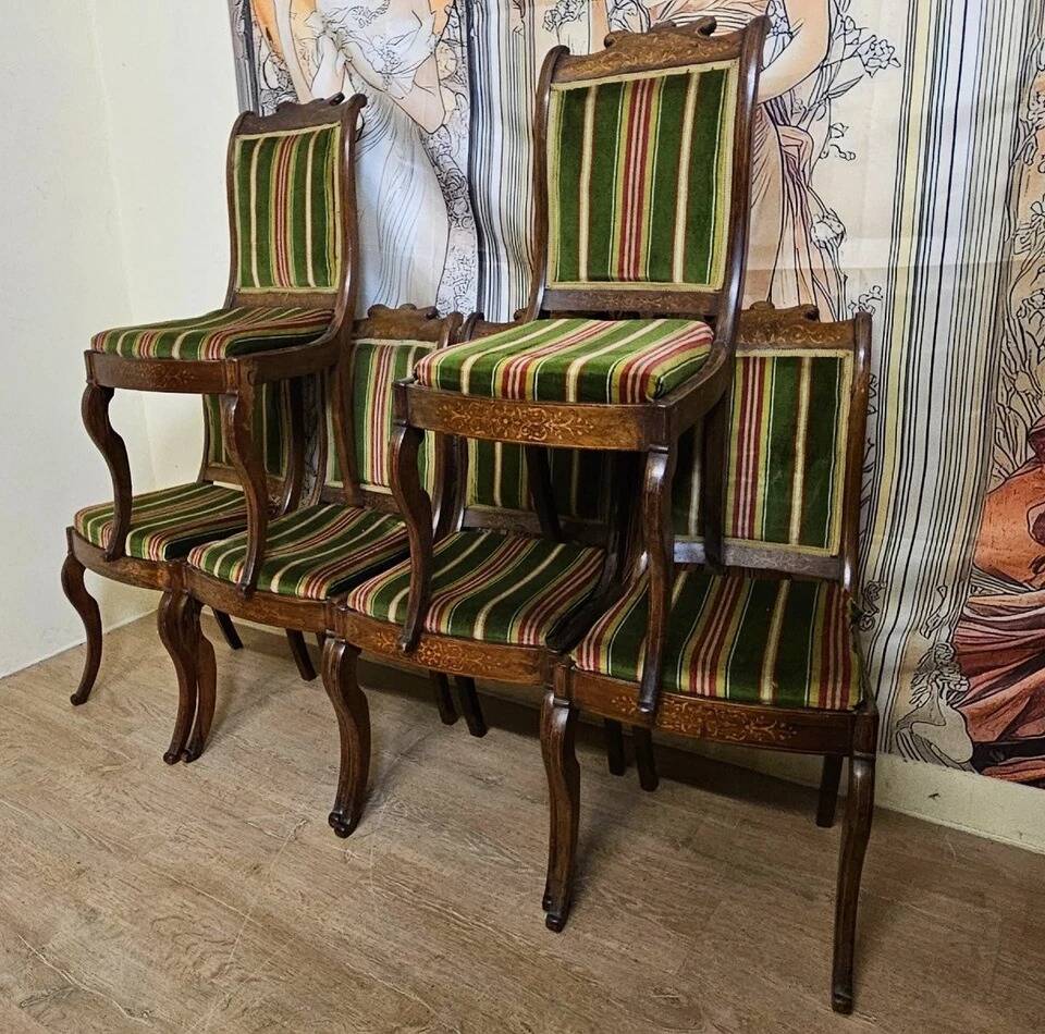 Suite de six chaises d’époque Charles X, en palissandre finement marqueté