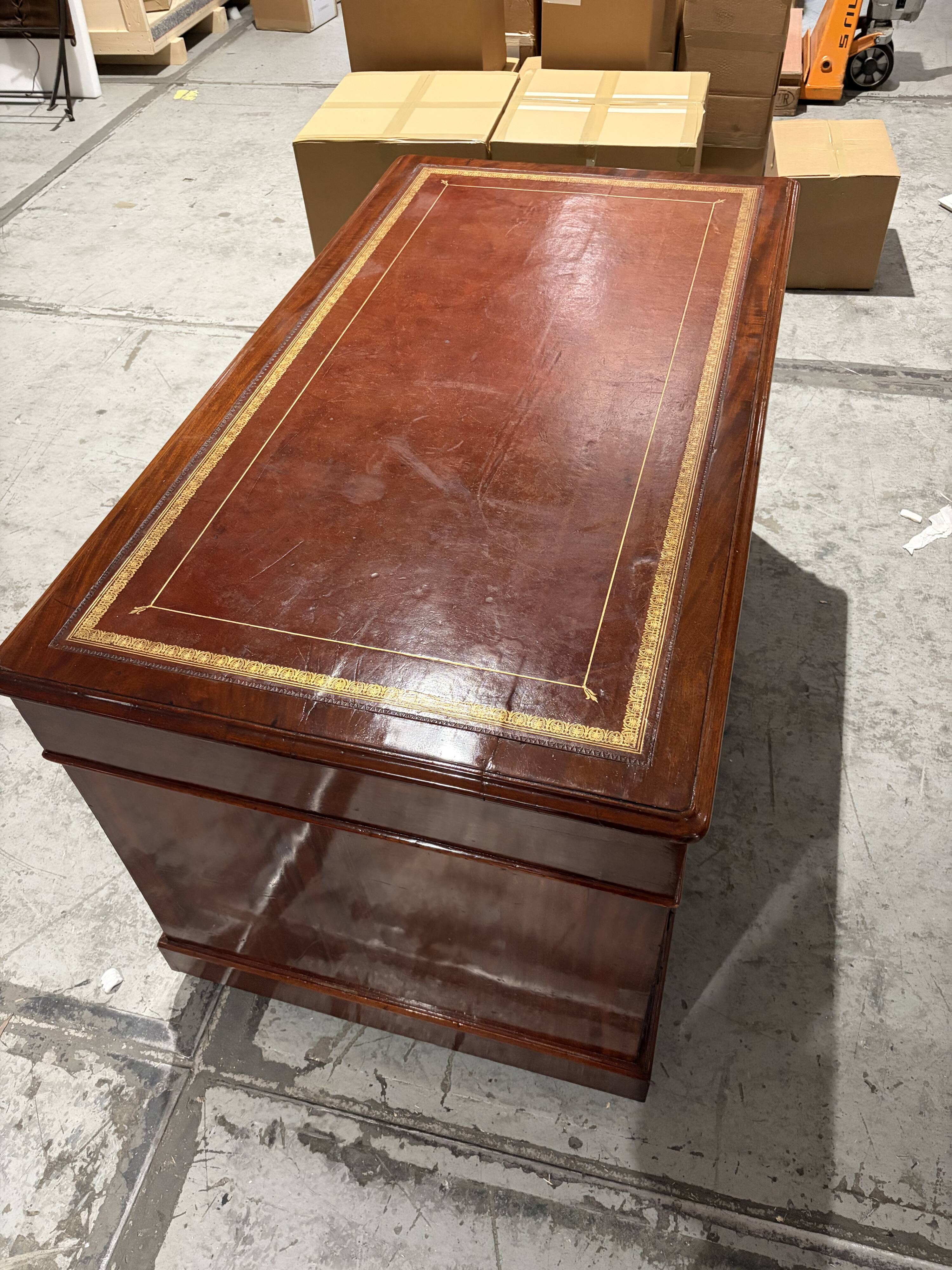 English desk 19th century