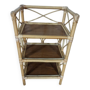 Étagère en rotin