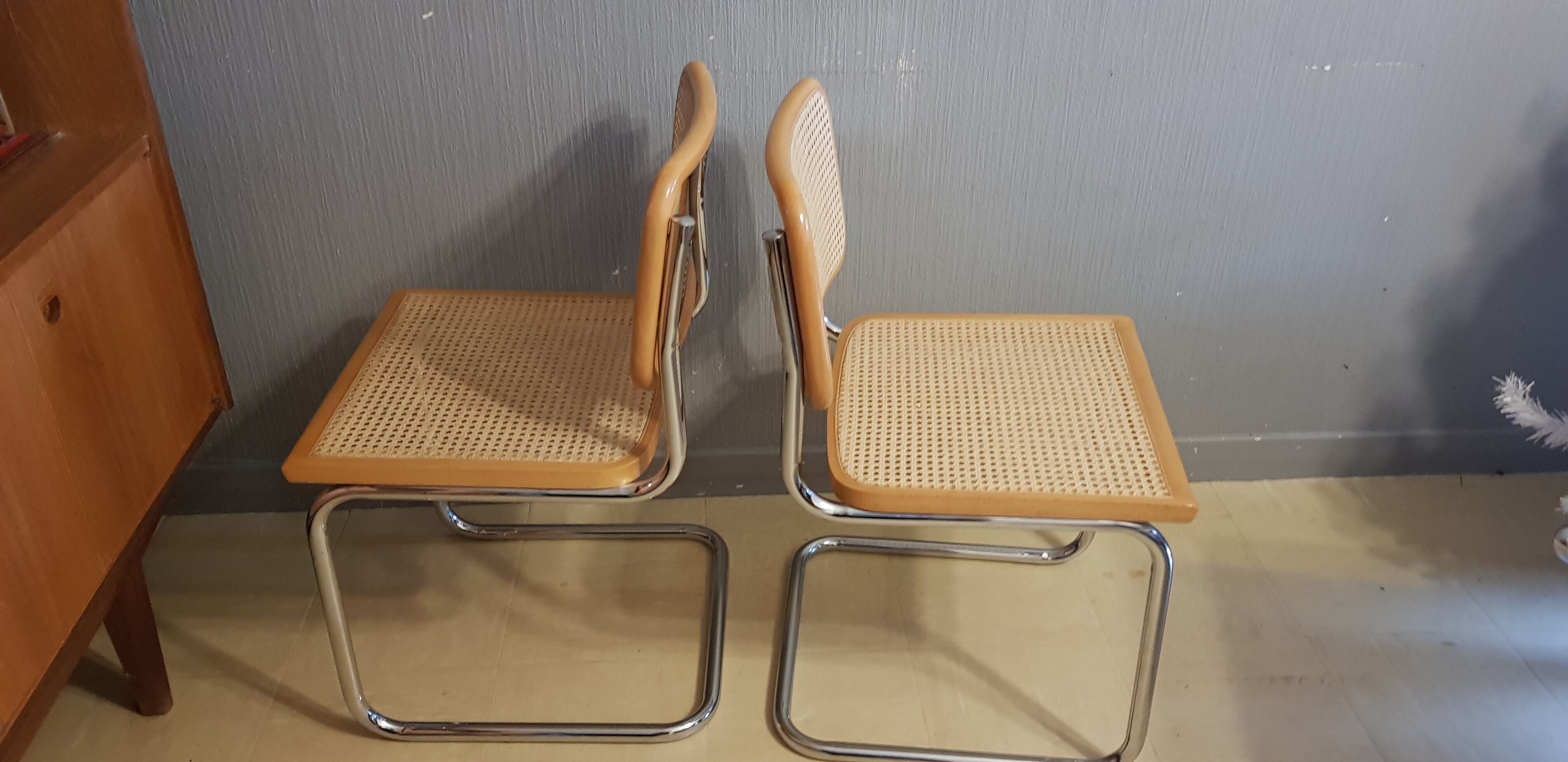 Pair of chairs Marcel Breuer B32 model cesca