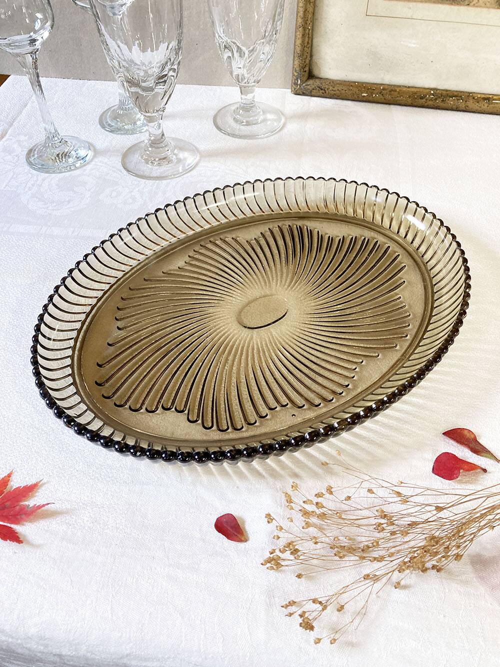 Oval serving dish in Bayel fluted glass