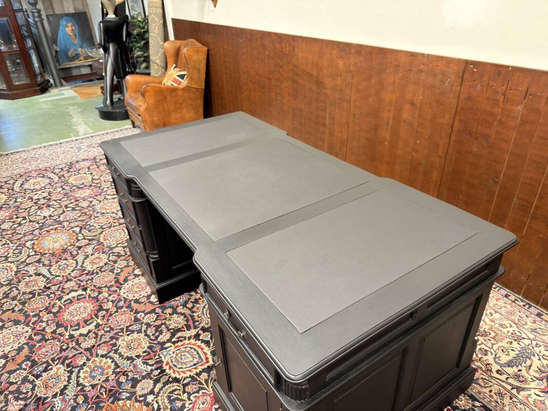 Classic English Black Chesterfield Desk