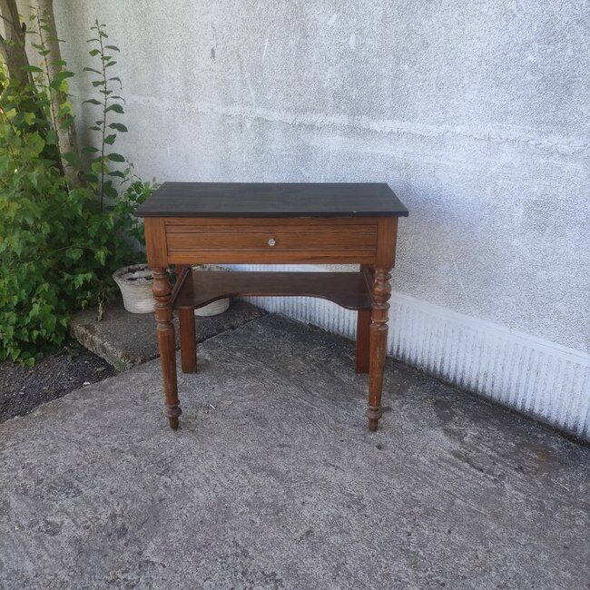 Table de toilette